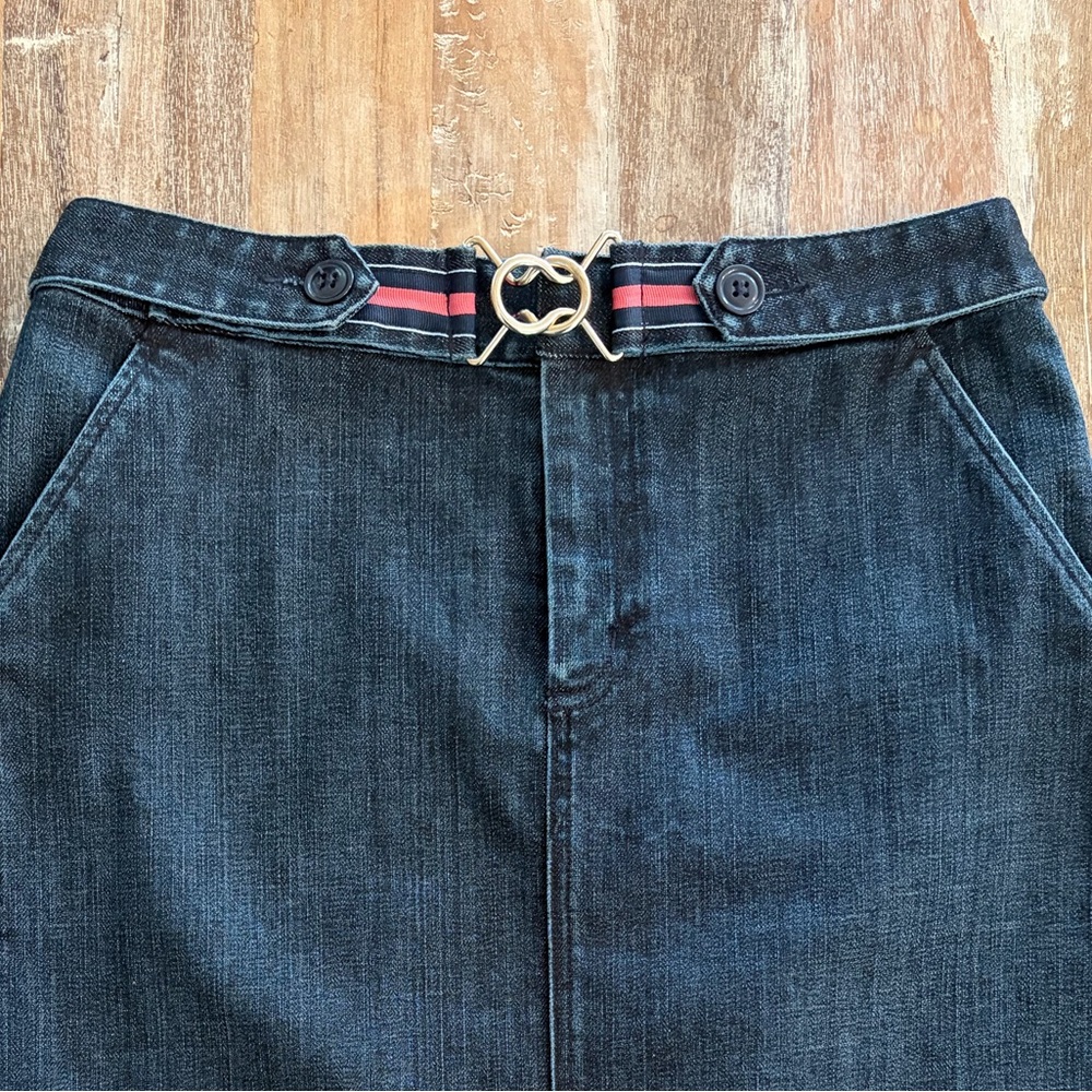 Talbots Dark Wash Denim Stretch Pencil Skirt Size 6 Gold Buckle Belt Accent - Picture 5 of 14